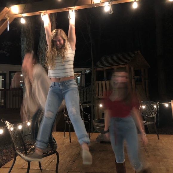 Meet your Posher, Sarah - Picture 1 of 8